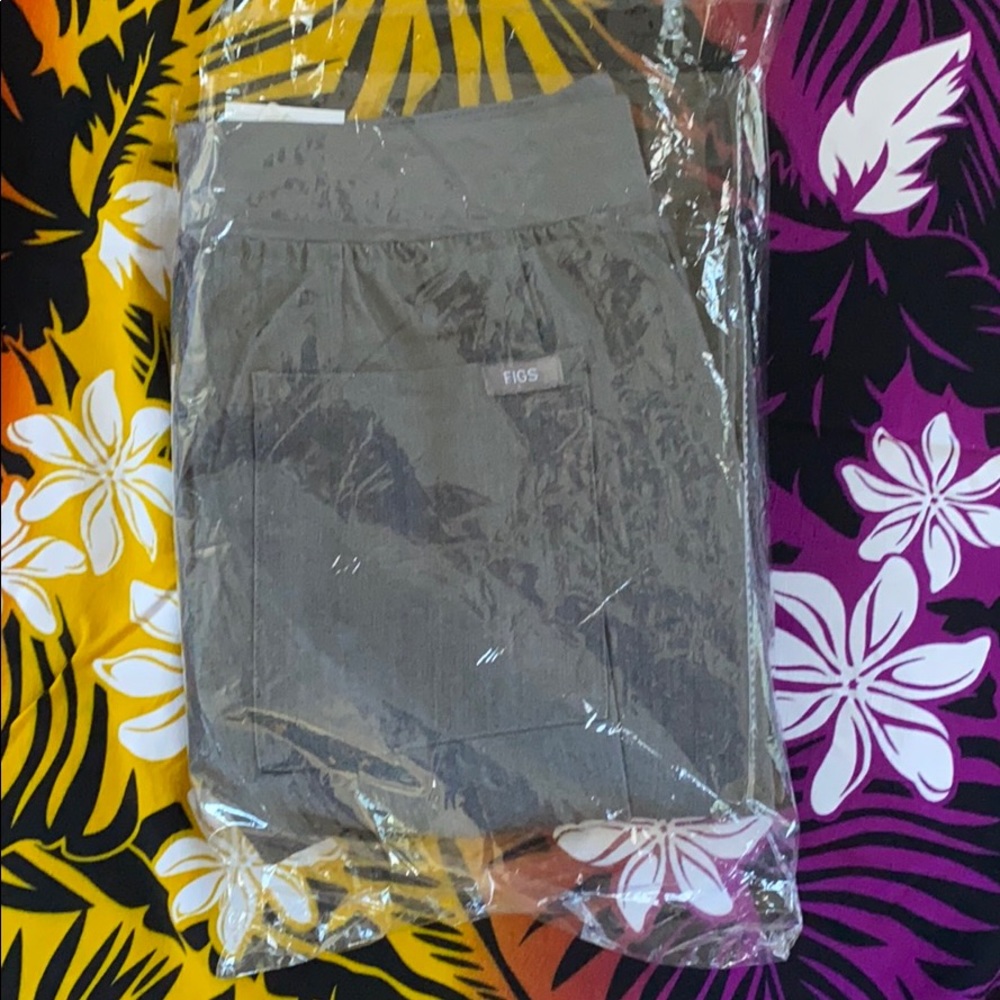 Figs Scrub Bottoms; alwar cargo pant